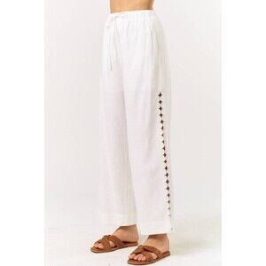 Lalavon Diamond Cut Linen Pants
